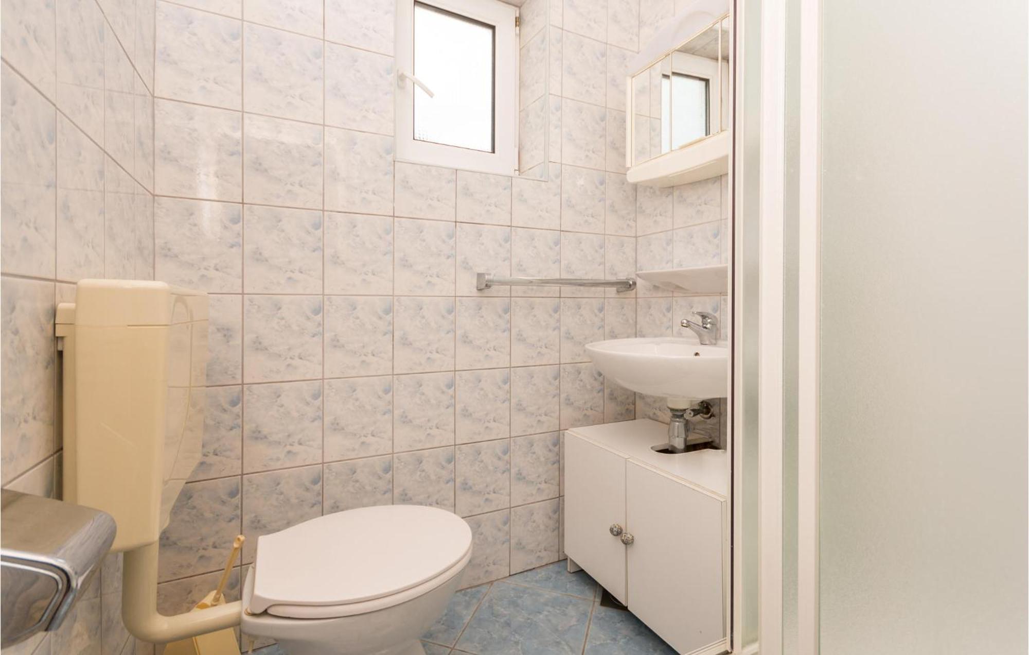 Awesome Apartment In Sveti Filip I Jakov W/ 1 Bedrooms Eksteriør billede