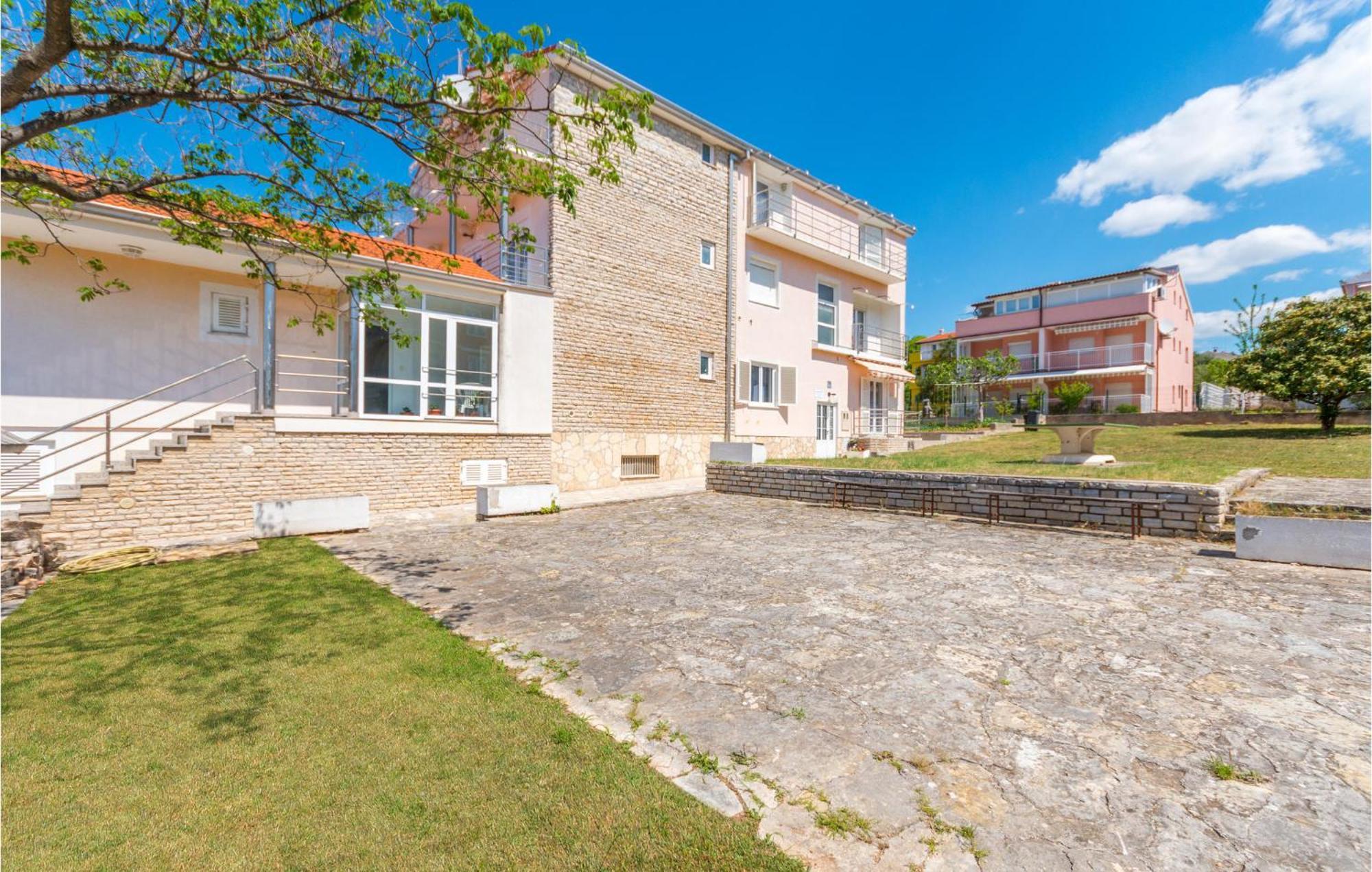 Awesome Apartment In Sveti Filip I Jakov W/ 1 Bedrooms Eksteriør billede